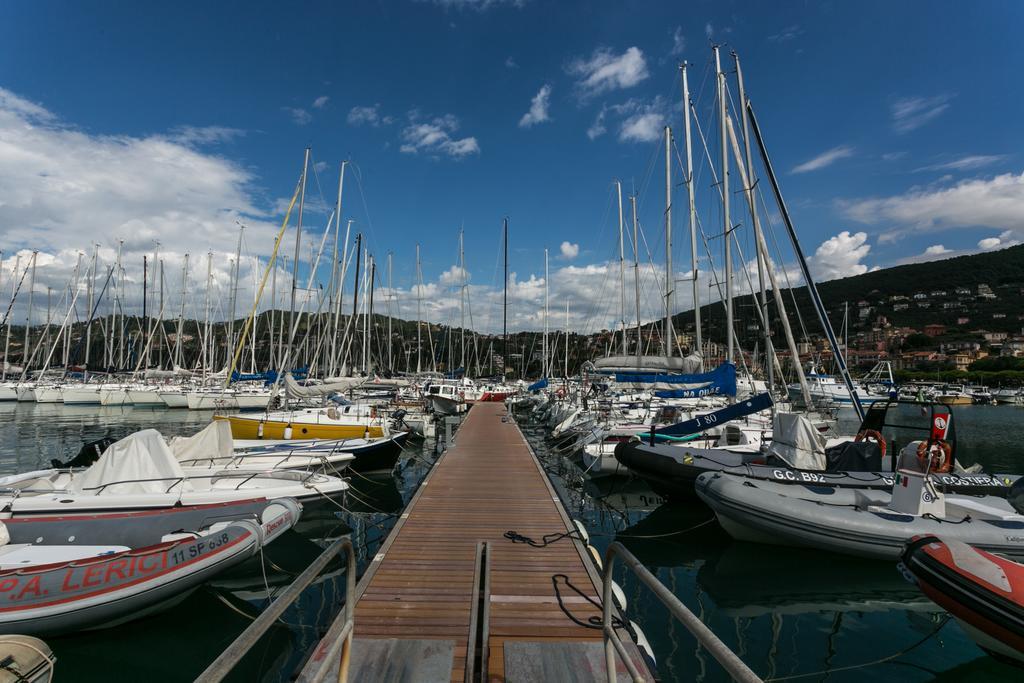 Al Molo Sea View Rooms Lerici Eksteriør billede