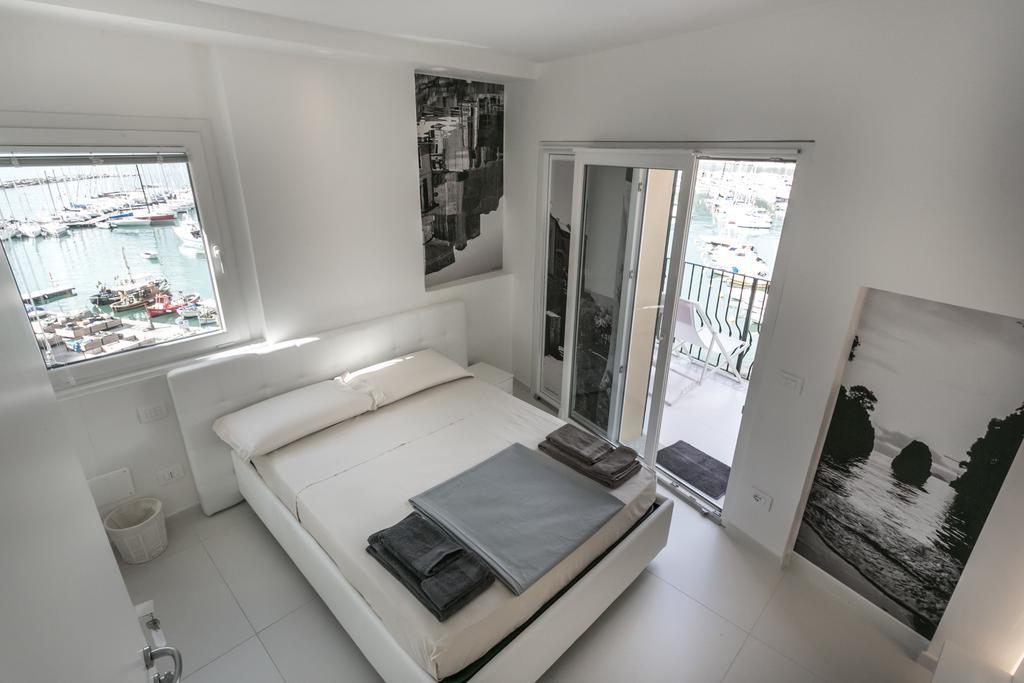 Al Molo Sea View Rooms Lerici Eksteriør billede