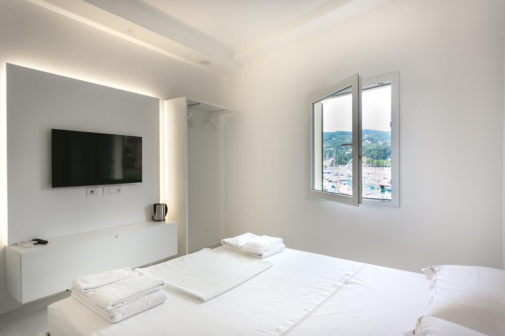 Al Molo Sea View Rooms Lerici Eksteriør billede