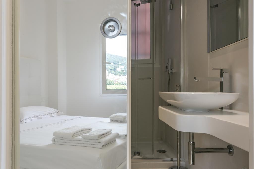 Al Molo Sea View Rooms Lerici Eksteriør billede
